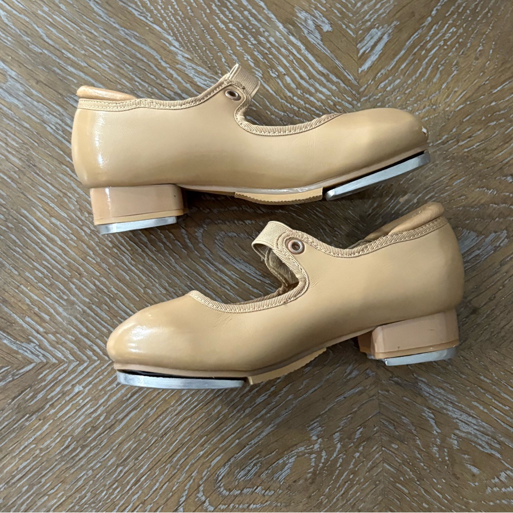 Balera Toddler Girls Size 12c Tan Tap Dance Shoes.